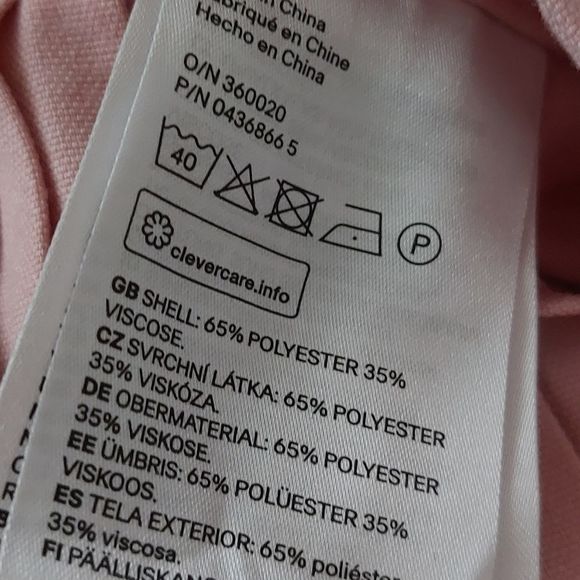 H&M soft pink pleated skirt - Picture 5 of 5